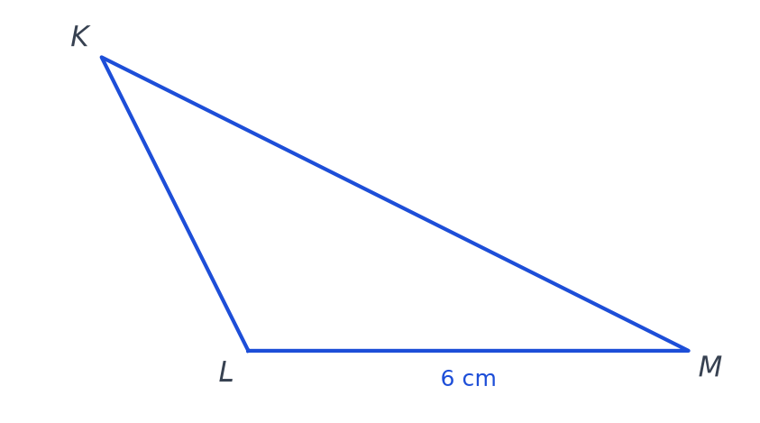 Triangle KLM avec un angle obtus en L, le sommet K situé au-dessus et à gauche de L, côté LM de 6 cm
