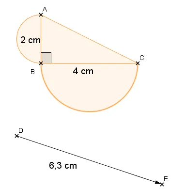 Figure orange ABC et vecteur DE Triangle ABC rectangle en B avec deux demi-disques, AB = 2 cm, BC = 4 cm et vecteur DE — exercice de maths en 4ème sur la translation