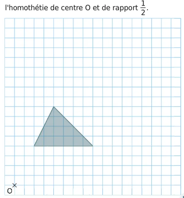 Triangle gris et point O sur quadrillage Quadrillage avec un triangle gris et le point O en bas à gauche pour construire ses images par homothétie — exercice de maths en 3ème sur les homothéties