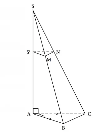 Pyramide SABC et section S’MN Pyramide SABC à base triangulaire rectangle isocèle en A, section S’MN parallèle à la base — exercice de maths en 3ème sur les sections de solides et volumes
