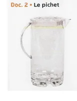 Photo du pichet en verre Photographie d'un pichet en verre transparent muni d'une anse et d'un couvercle — exercice de maths en 3ème sur les sections de solides et volumes