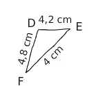 Triangle DEF à construire Triangle DEF tracé à main levée avec DE = 4,2 cm, EF = 4 cm et DF = 4,8 cm — exercice de maths en 6ème sur les polygones et les constructions