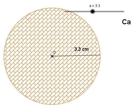 Cercle de rayon 3,3 cm Cercle de centre O hachuré orange, rayon R = 3,3 cm tracé avec curseur a = 3,3 — exercice de maths en 6ème sur le périmètre d'un cercle
